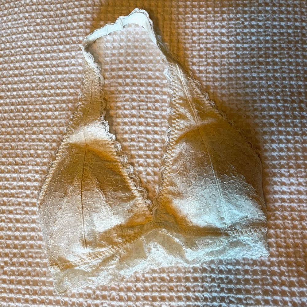 NEW Gilly Hicks Lace Halter Bralette (Medium)
